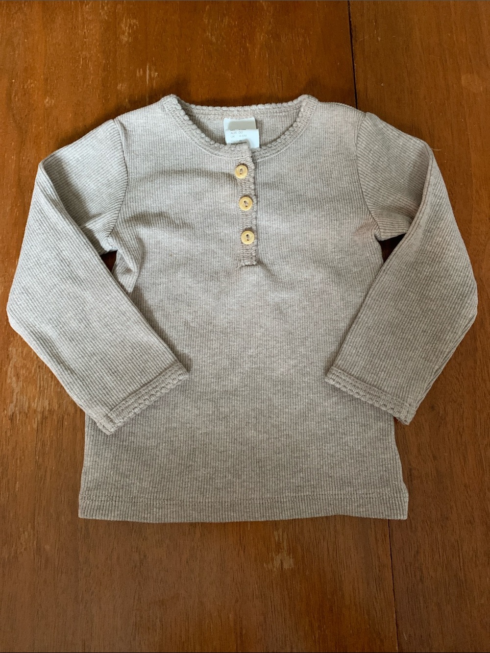 🍊5/$25 H&M Organic Kids Ribbed Henley Top in Light Tan